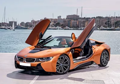 THAY KÍNH XE BMW i8 tận nơi Giá rẻ